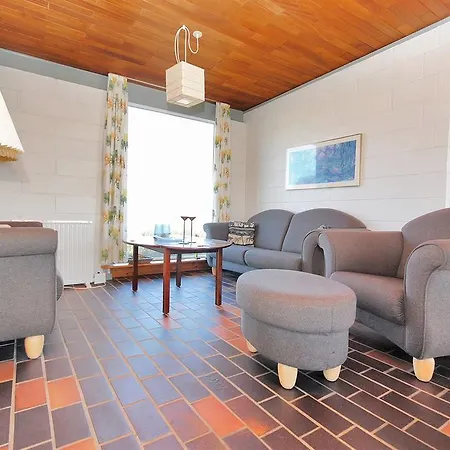 Frostrup Holiday 347